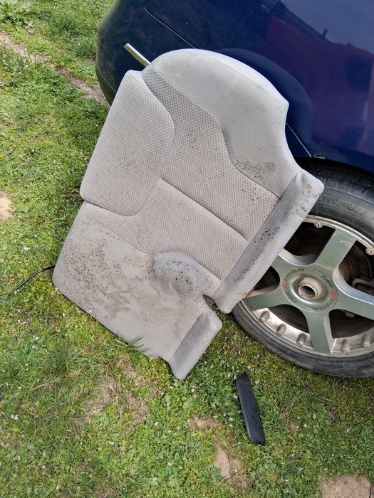 Detailing auto la domiciliul clientului