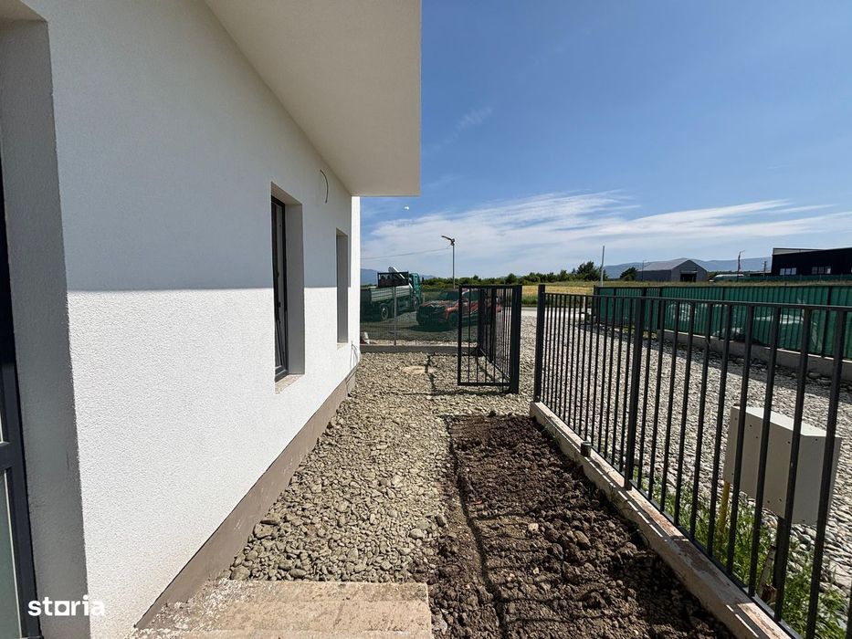 Viața la casă, liniște și munți la orizont – Duplexuri noi în Mohu