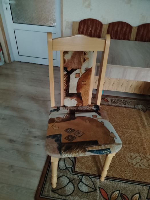 Маса +4стола+кухненски ъгъл