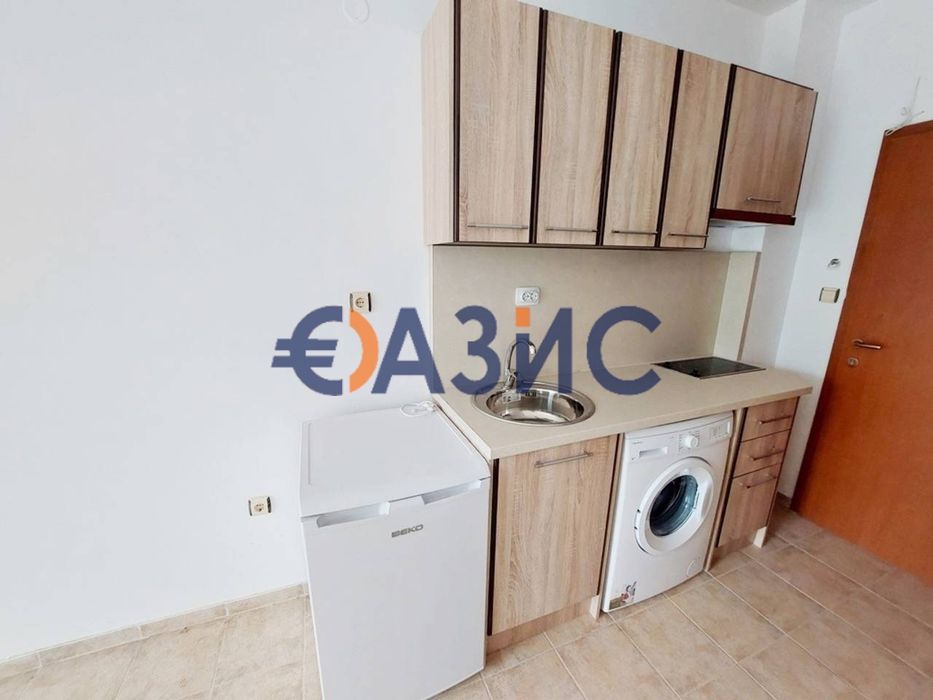 Продава се Едностаен апартамент в к.к. Слънчев бряг - 30 кв.м за 1117 €/кв.м - Снимка #5