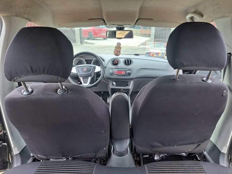 Seat ibiza model 2011