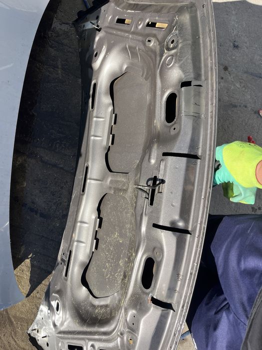 Капак Peugeot Partner 2022г