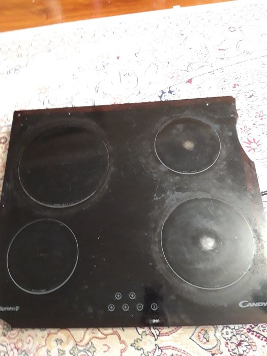 Продам встроенную плиту Candy