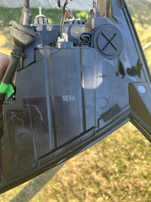 Bec stop spate stanga hyundai elantra