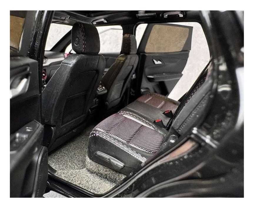 Chevrolet Blazer в масштабе 1:18