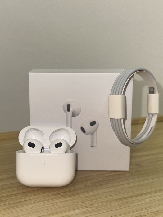 Airpods 3 sigilate noi