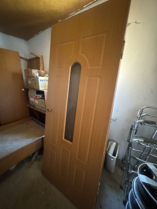 Есіктер сатылады 4000 т