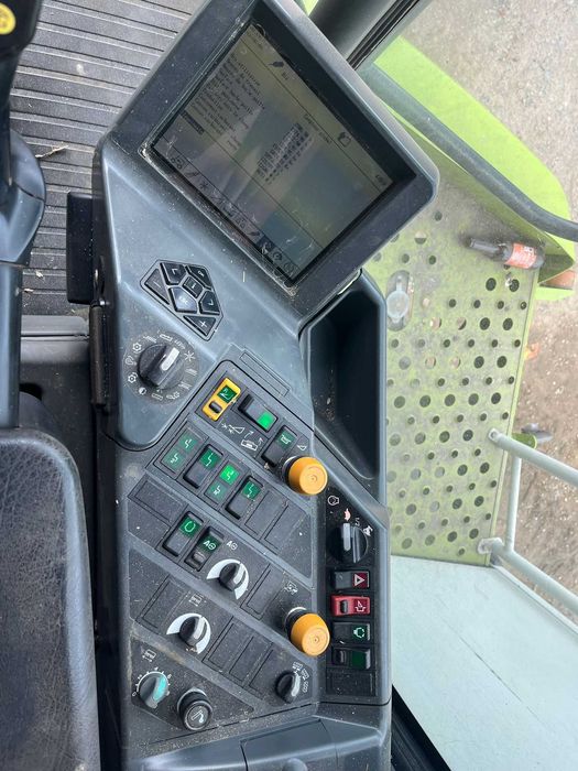 Combina agricola Claas Lexion 570, an 2005, AC, header 7,50 metri. Import Iulie 2026