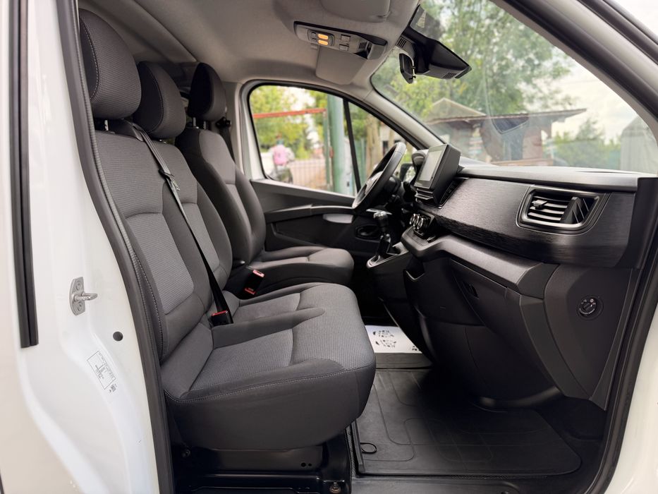 430Euro/Luna Renault Trafic 8+1 FaceLift 2022 150mii Km 2.0DCi Euro6 TVA Deductibil si Garantie 3 Ani Stare perfecta din  toate punctele de vedere