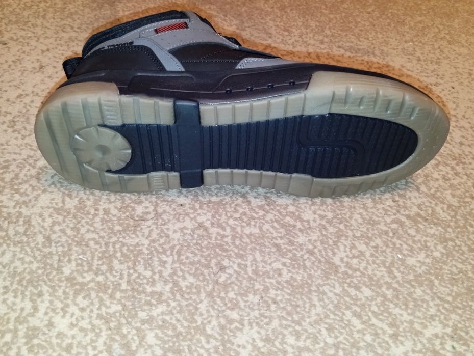 Încălțăminte iarnă mărime 43