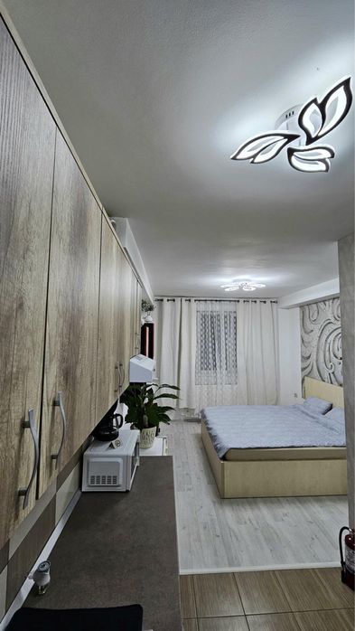 Inchiriez garsoniera in regim hotelier