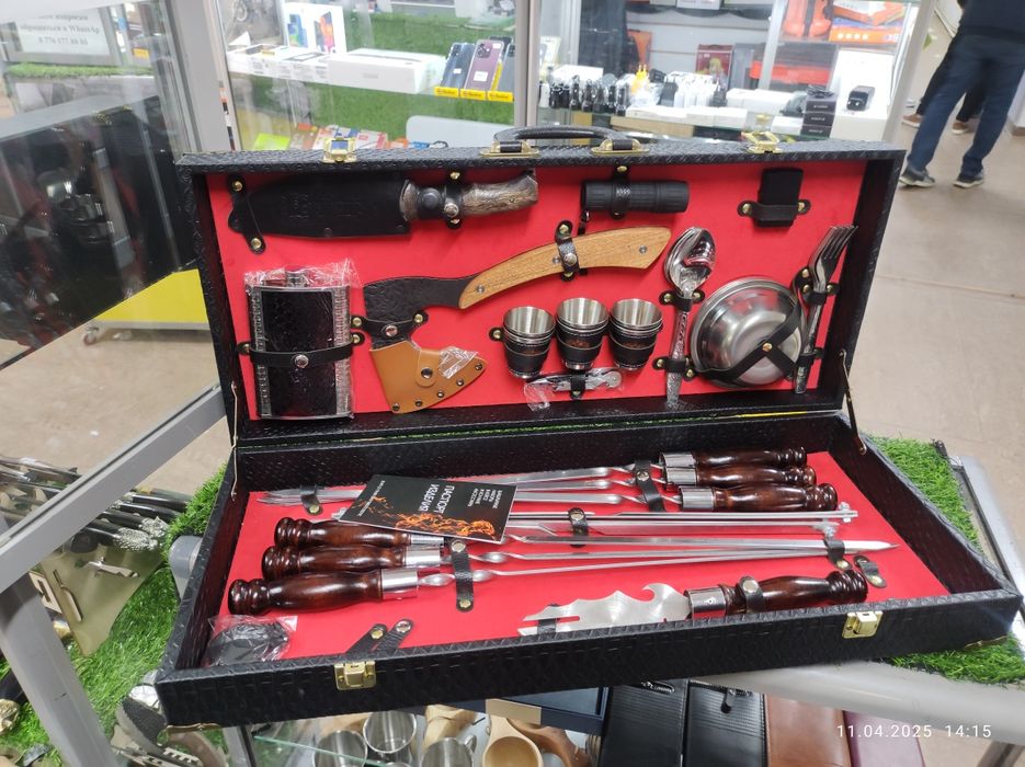 Шашлычные наборы в кейсах и колчанах