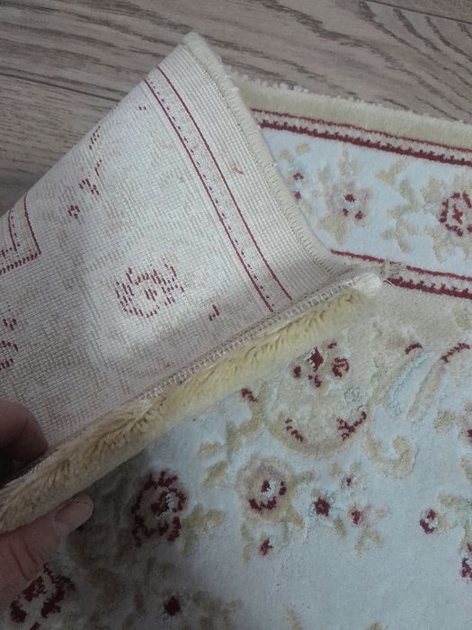 Продам ковёр в хорошем состояний