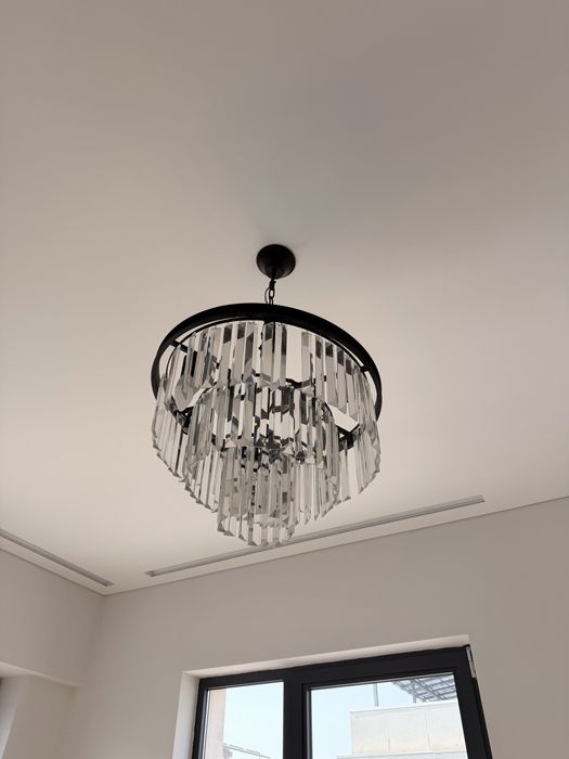 Люстра хрусталь в идеальном состояни