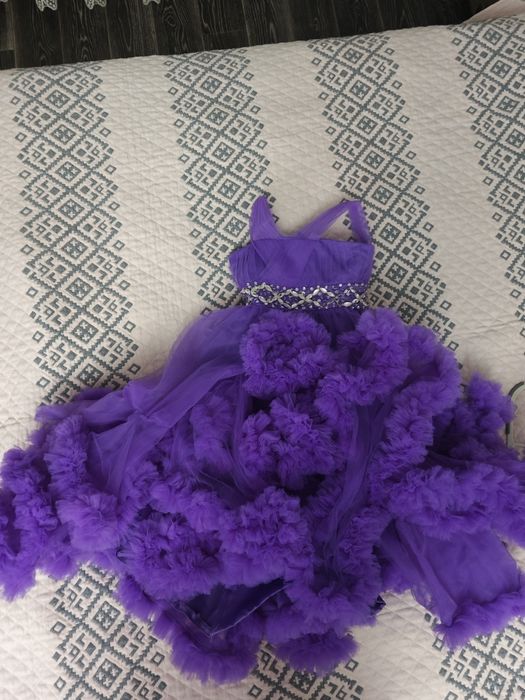 Платье детское праздничное