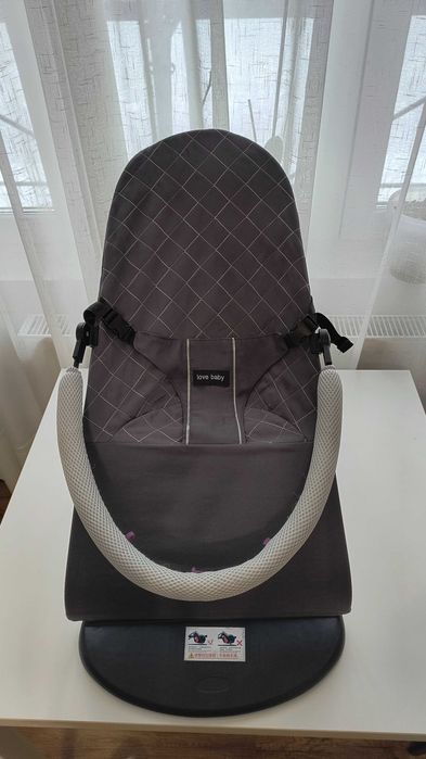 Balansoar, leagăn bebeluși