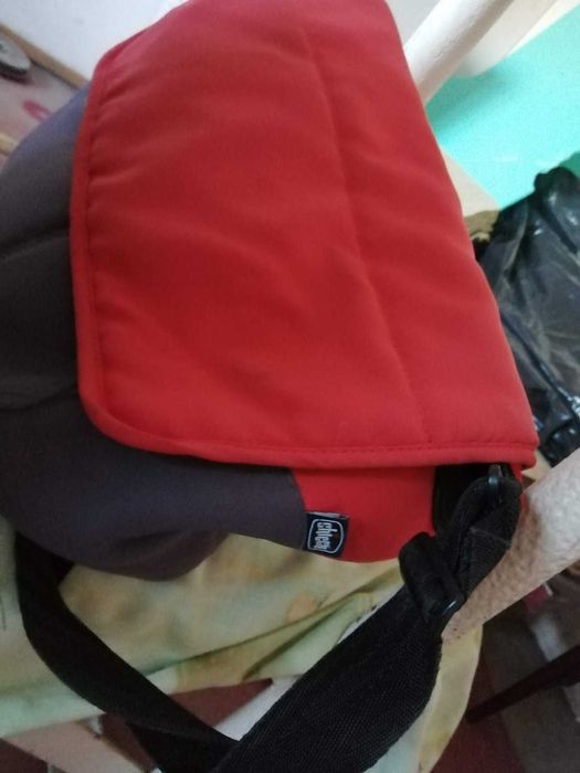 Продавам детска количка Chicco комплект с кош и чанта