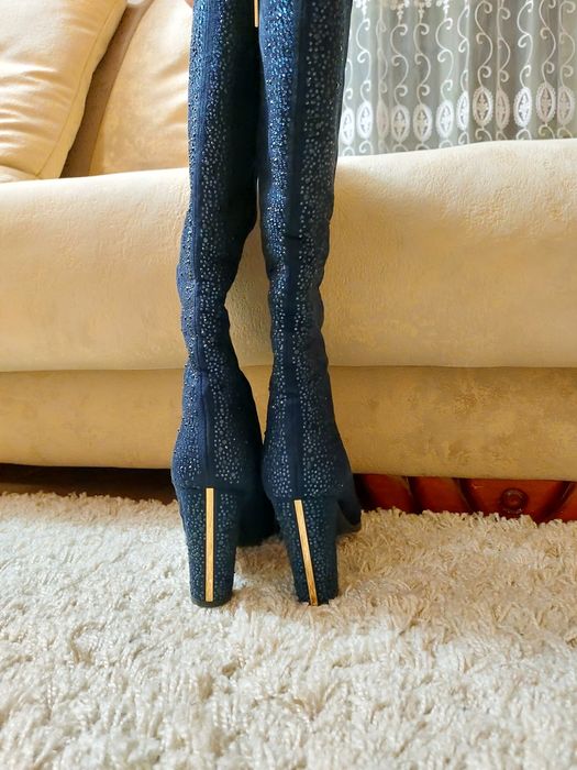 Продам зимние сапоги