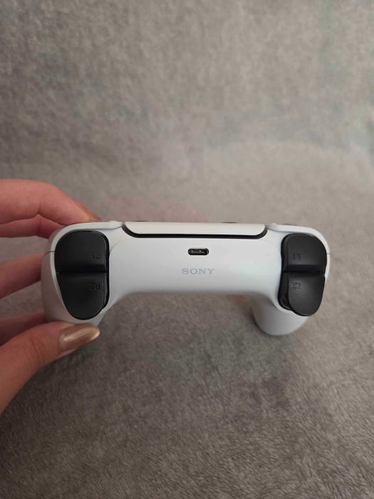 Consola playstation 5, aproape noua