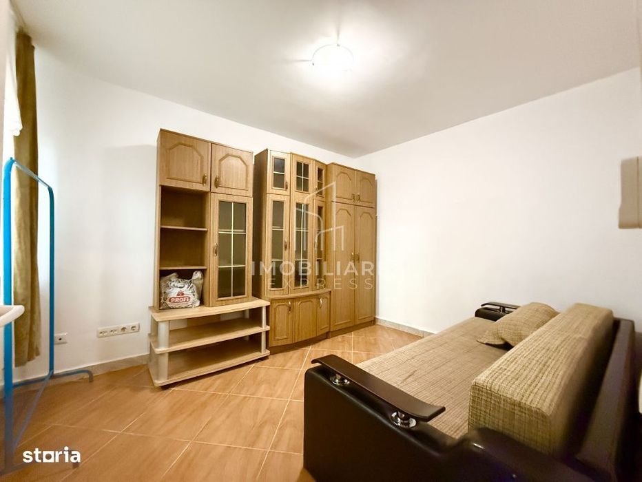 Garsoniera decomandata Calea Turzii - Parcare