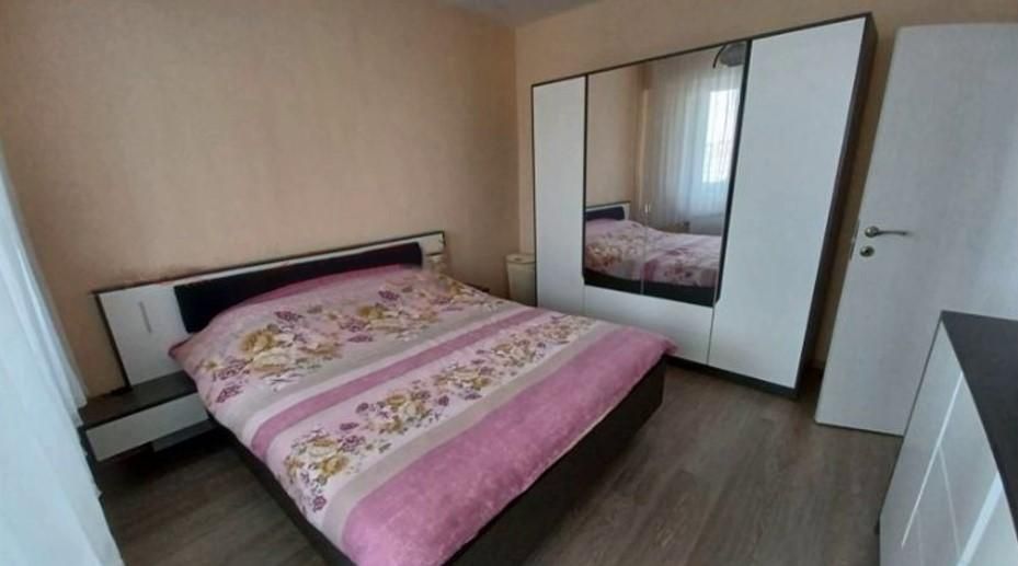 Дава се под наем Тристаен апартамент в София, Света Троица - 70 кв.м за 575 € - Снимка #12