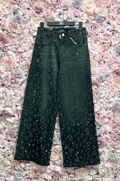 Черни дънки с камъни хит модел