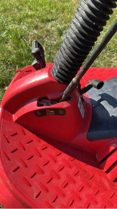 Vand tractoras tuns gazonul motor Brigs&Stratton 6CP