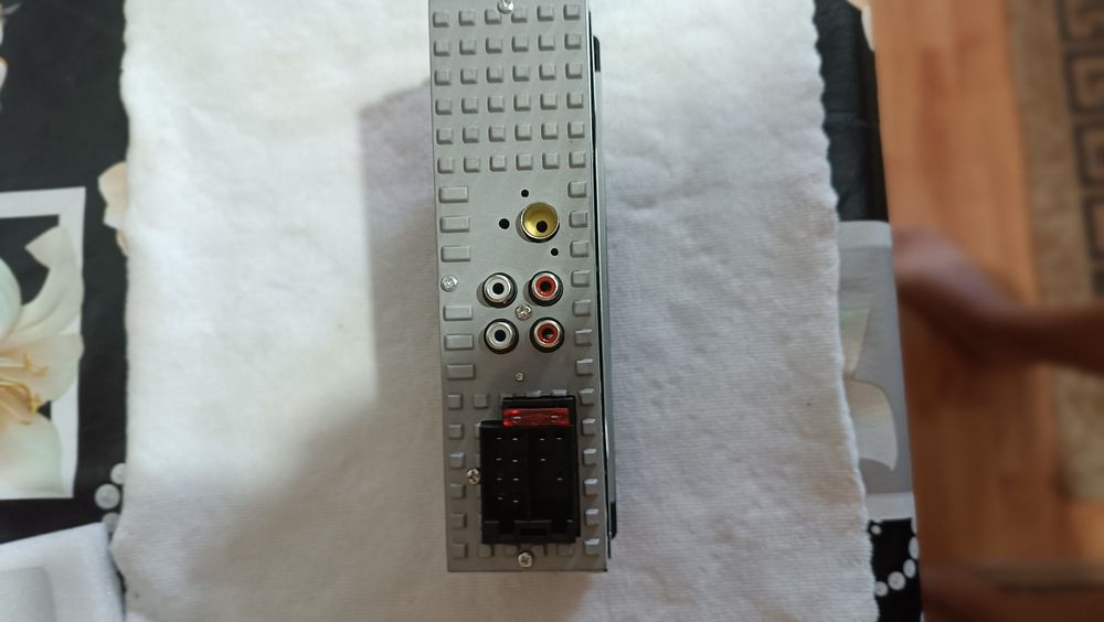 Radio autoturism nou