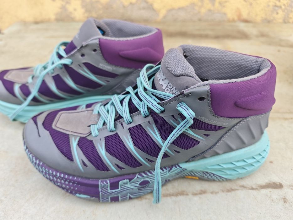 HOKA ONE speedgoat waterproof