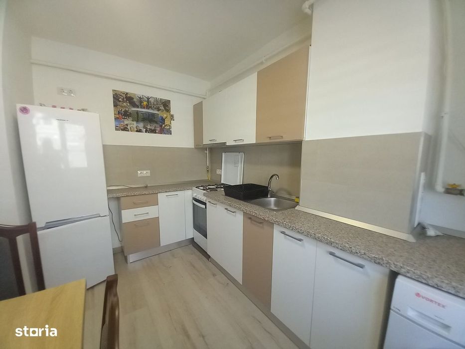 Intersectia Traian cu Republicii - BT, apartament 2 camere!