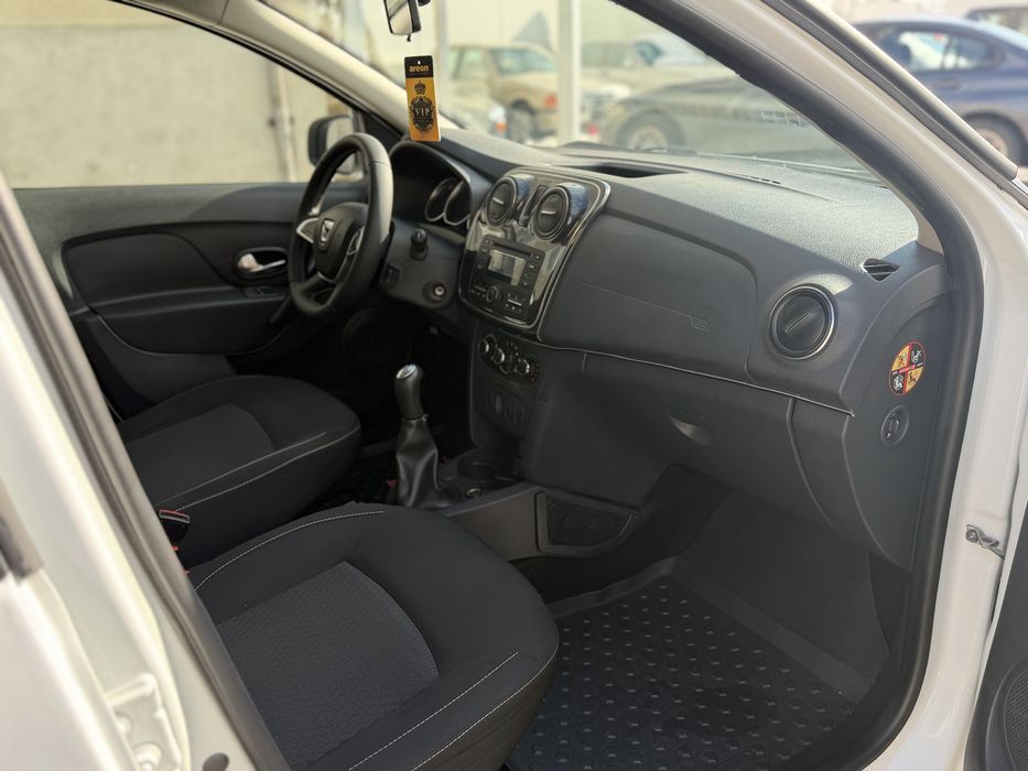 Logan 1.5dci •Laureat •volan piele •Proprietar de 4 ani•