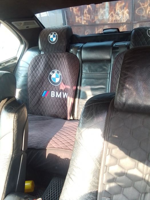Продам автомобиль марки БМВ