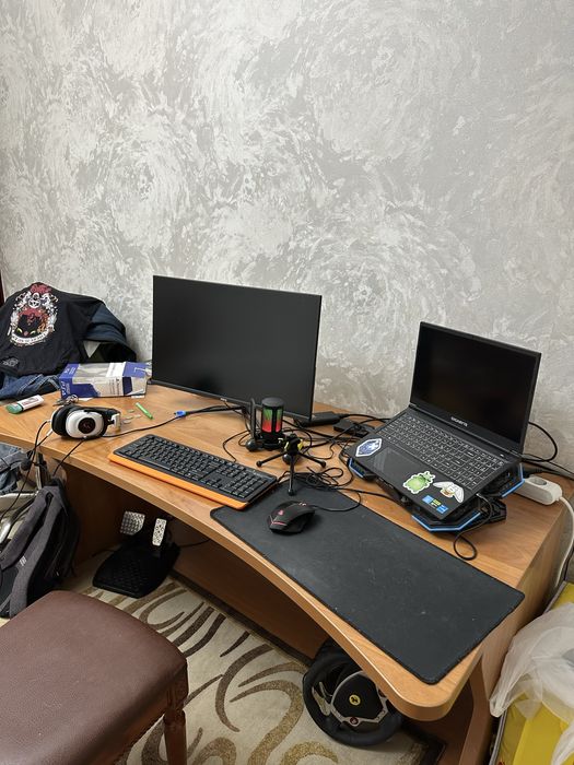 Стол письменный, компьютерный