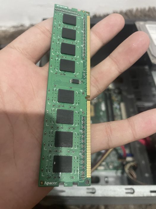 Компьютер по запчастям