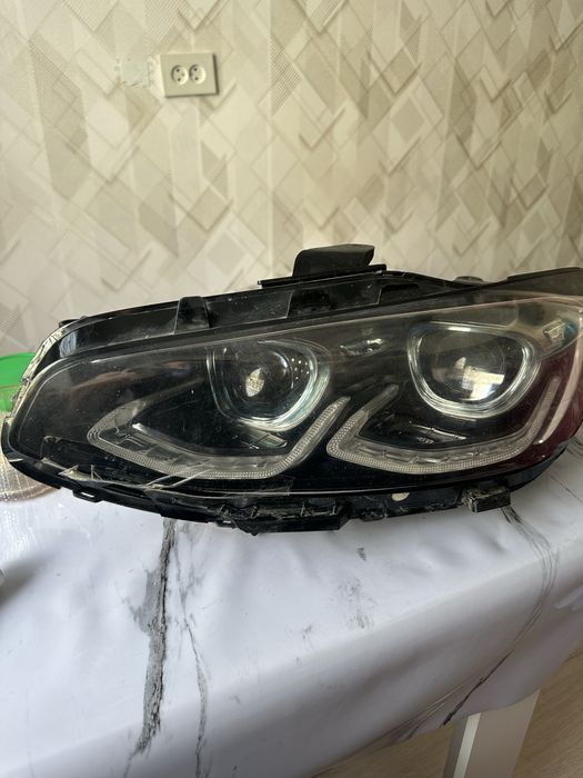 Продоется фар с АФС ЛЕВОЕ сторона