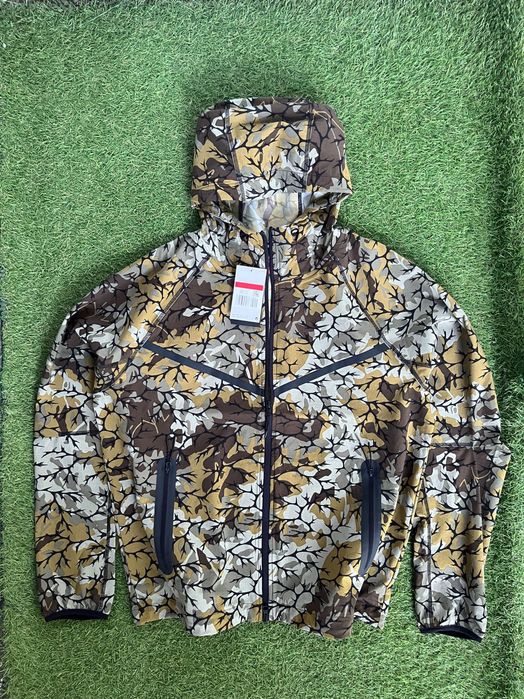 Мъжко горнище : Nike Tech Woven Full-Zip Windrunner Olive Flak and Black L