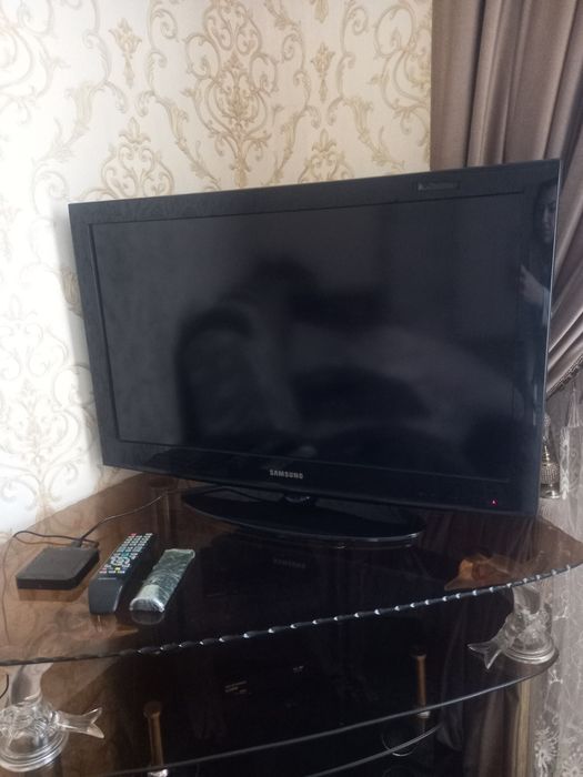 Телевизор срочно сотилади запчастьга