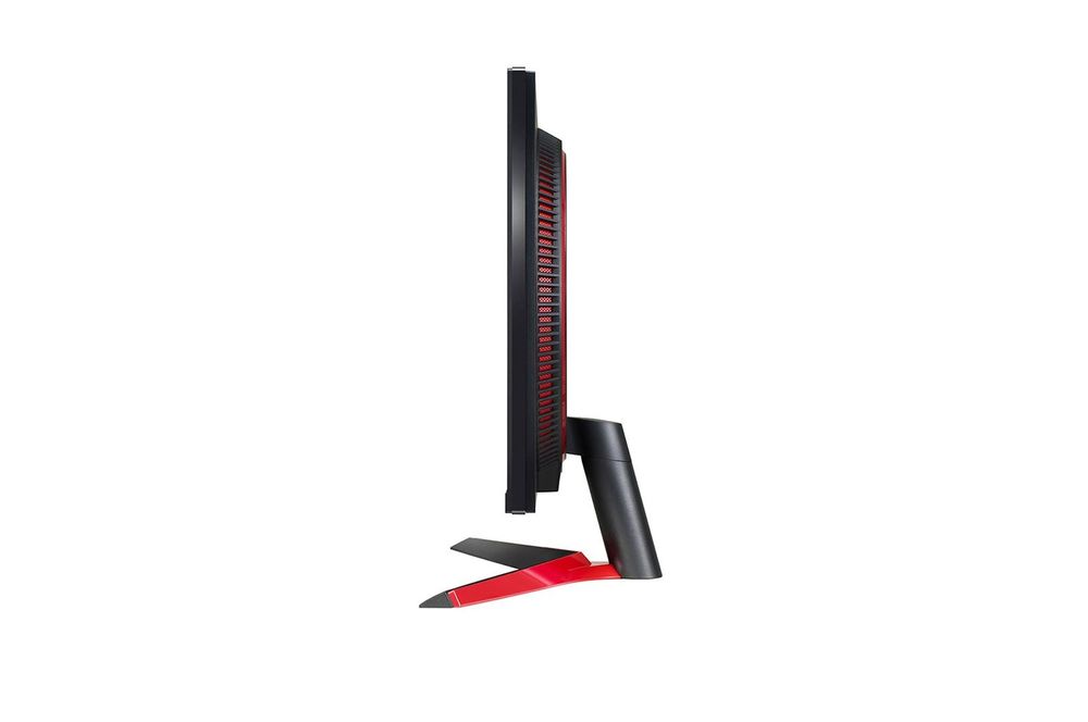 Monitor 27" LG UltraGear 27GN800 în stare ideală.