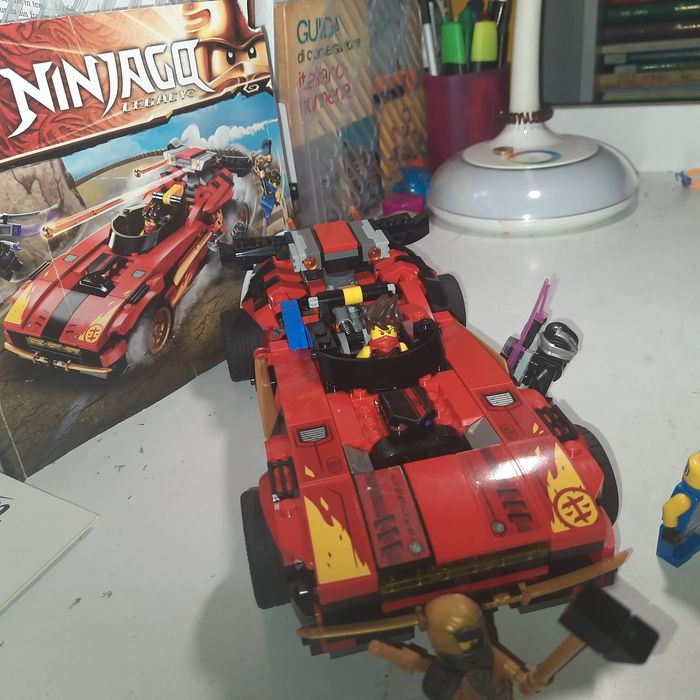 Lego ninjago mașină