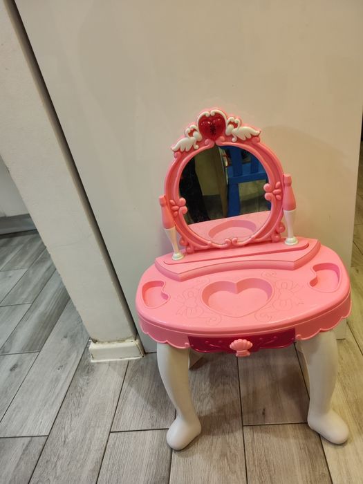 Măsuță machiaj de joaca fetite
