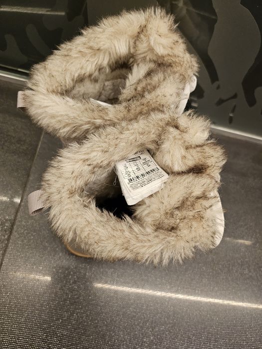 Резервирани!DECATHLON  ботуши апрески с косъм н.38