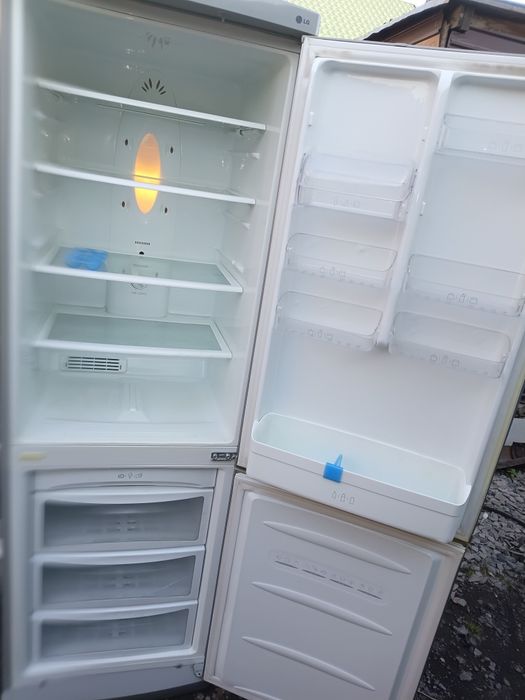 Продам холодильник рабочее состояние
