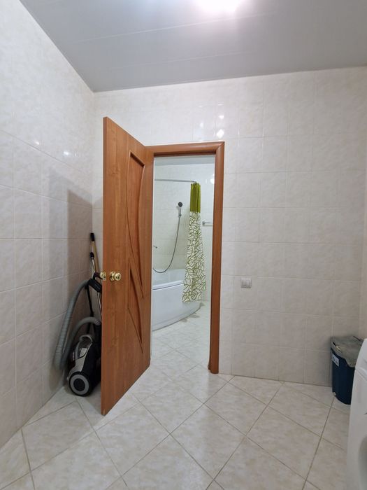 Продам 2кв 90 квм