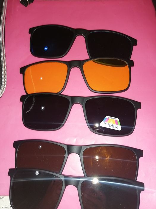 Очки солнцезащитные с разной оправе