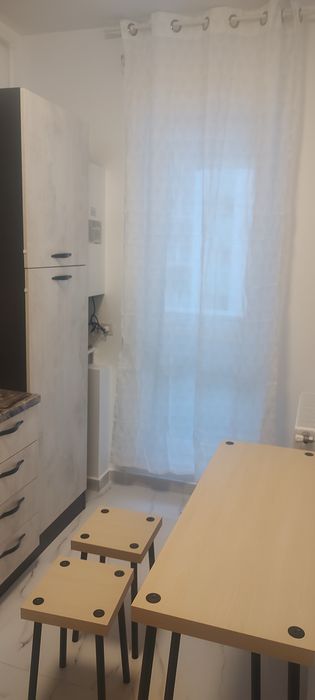 Garsoniera de inchiriat