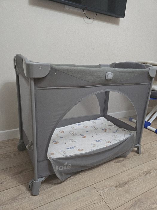 Кроватка joei 2 уровня