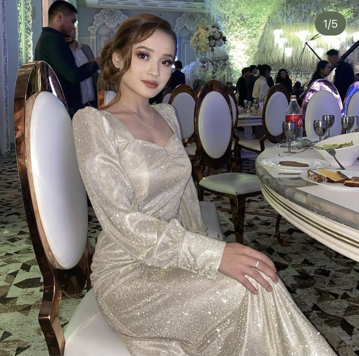 Продается платье под бренд Lichi