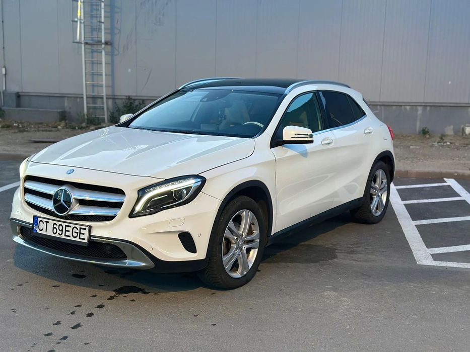 Mercedes-Benz GLA Scriere Mercedes-Benz GLA 220 CDI 4MATIC AMG – 2015 Vând Mercedes GLA