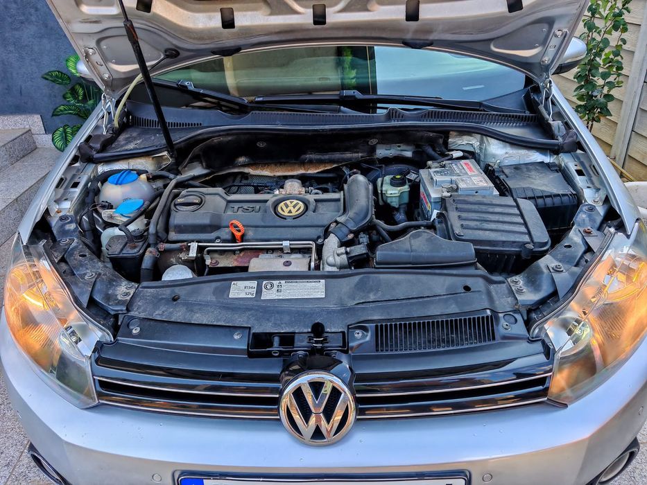 Vând Golf IV 1,4TSI 122 CP