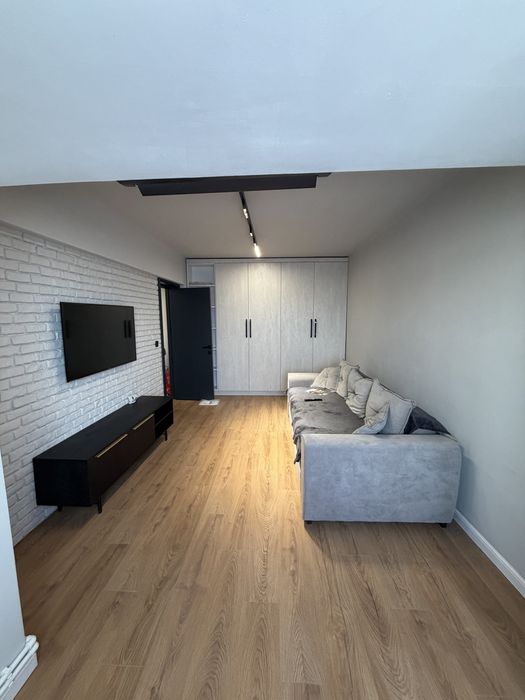PF chirie Pacurari Peco Mall 2 camere
